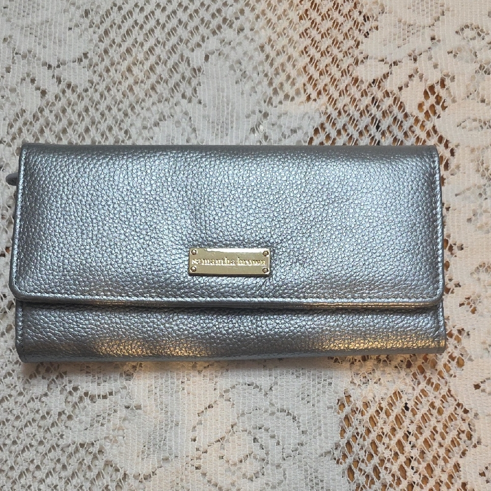 Metallic Silver Wallet by Samantha Brown Magnetic Closure ,Rfid Blocking